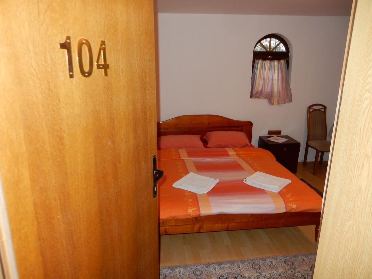 Bed and Breakfast Panorama Lomnica Despotovac Exterior foto