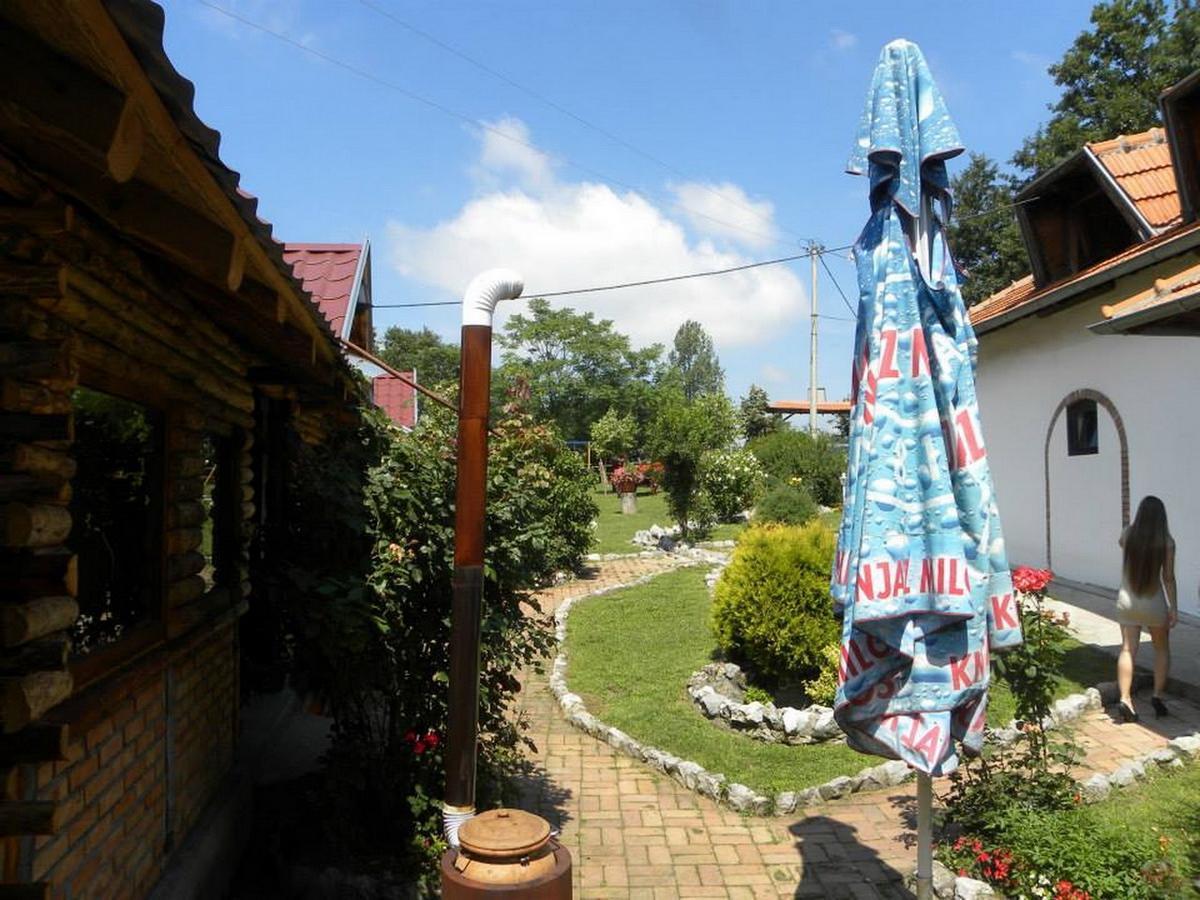 Bed and Breakfast Panorama Lomnica Despotovac Exterior foto